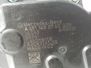 Mercedes Benz E-Class W212 (2009–2015) Ventil Abgasrückführung A6511400760 - 2