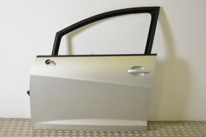 Front door and its parts - 6J4831311