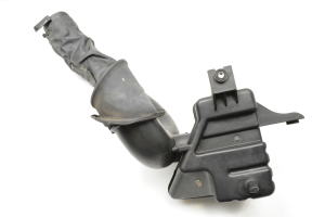 Chevrolet Captiva (2006–2016) Pipe - 2