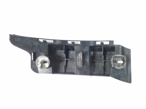  Rear bumper bracket 