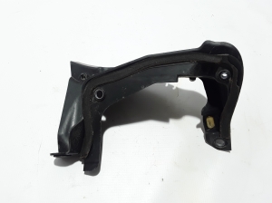 RENAULT Captur (2013–2019) Klaasipuhastite mehhanismi kate esiklaasi juures 668638829R - 2