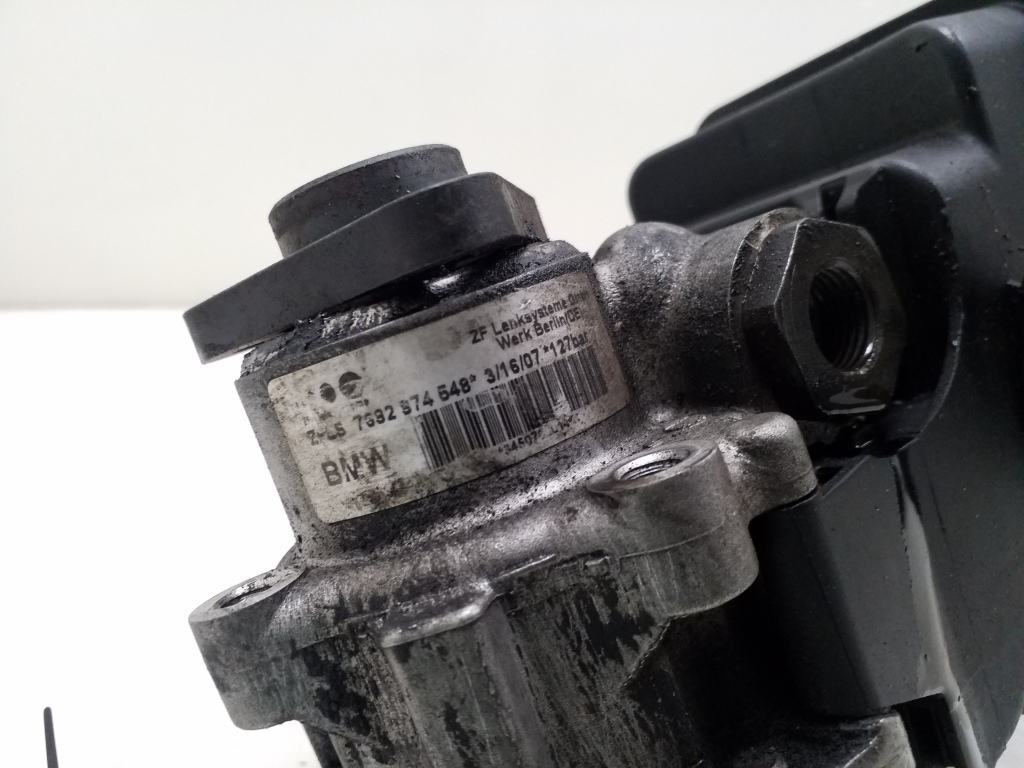 Used BMW X3 Power steering pump and its components 7692974