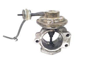  EGR valve 