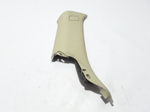 Interior trim of the rear strut - 39820708