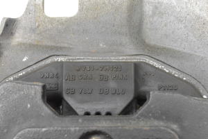  Engine cushion 