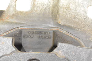  Engine cushion 