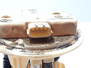 RENAULT Captur (2013–2019) Kütusepump paagis 172027215R - 3