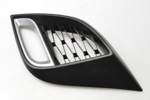  Front bumper lower grille 