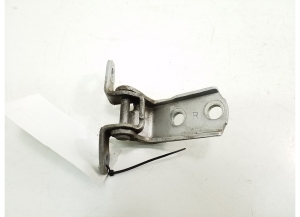   Rear side door hinge lower 