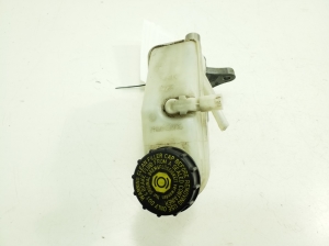TOYOTA Yaris (2005–2011) Brake master cylinder 4720109161 - 2