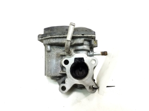  EGR valve 