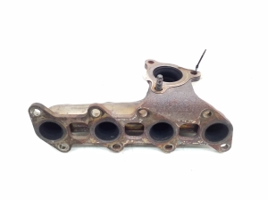  Exhaust manifold 