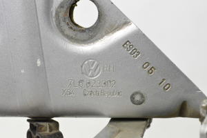 Volkswagen Touareg I (2002–2010) Scharnier Motorhaube 7l6823302 - 3