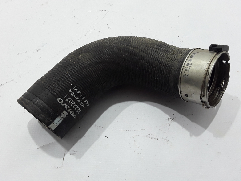 VOLVO V60 1 generation (2010-2020) Right Side Intercooler Hose 32222071 22389230