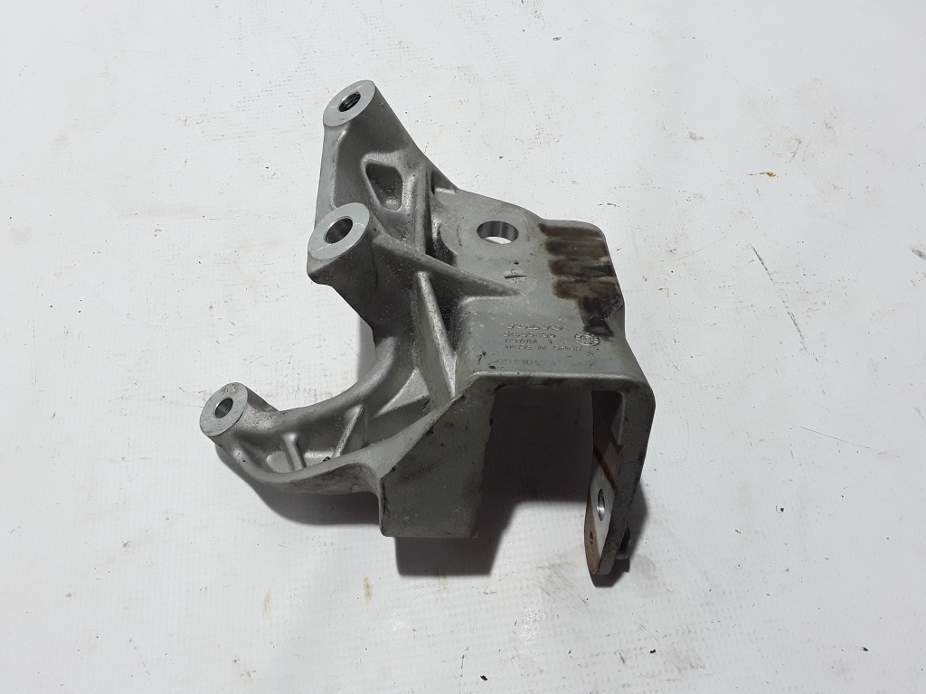 VOLVO XC60 2 generation (2017-2024) Engine Bracket Right Side 31430490 22389214