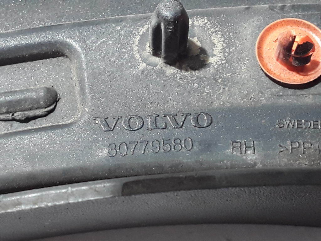 VOLVO XC90 1 generation (2002-2014) Rear Right Fender Molding 30779580 22389159