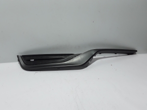  Front bumper trim strip 