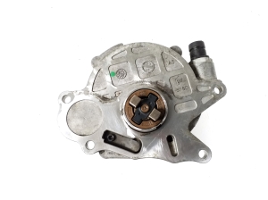 AUDI A3 8P (2003–2012) Vacuum pump 03L145100 - 3