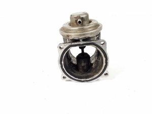  EGR valve 