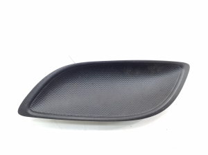   Front bumper fog lamp cover 