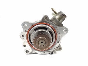 NISSAN X-Trail T30 (2001–2007) Vacuum pump 14650AD200 - 3