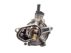Hyundai i30 (2007–2011) Vakuumpumpe 288102A101 - 3