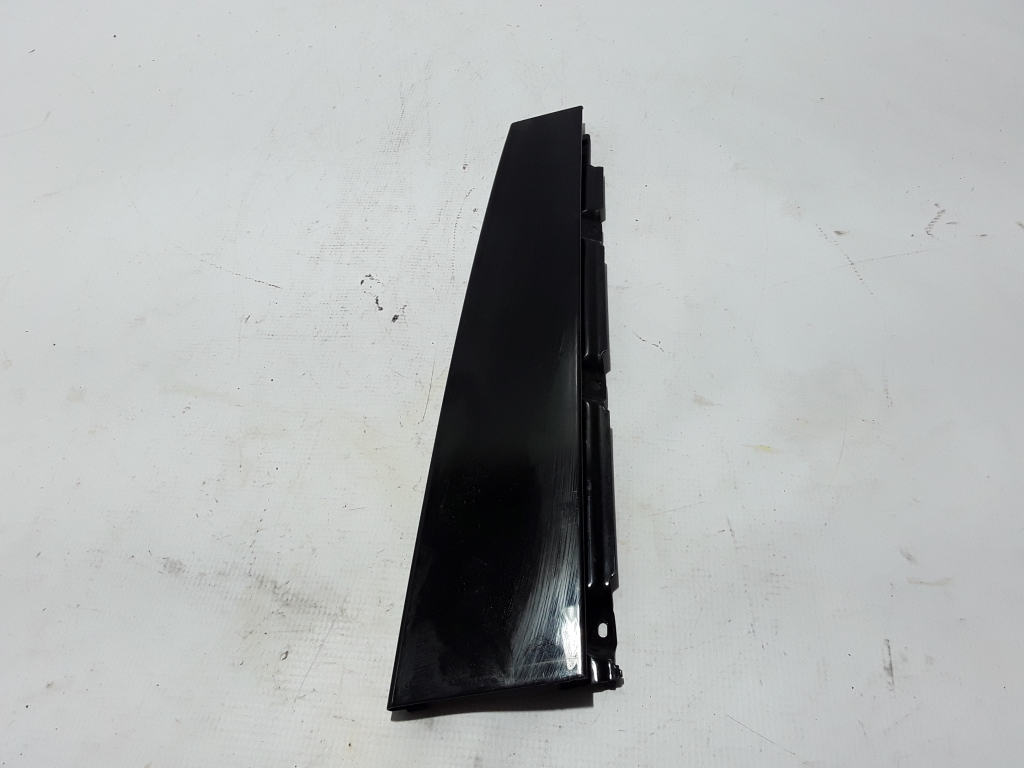 Used VOLVO XC90 Rear side door tray 31688692