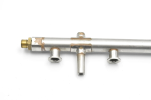 Volkswagen Tiguan (2007–2016) Kõrgsurve kütusetoru 06K133317G - 3