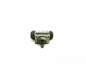 TOYOTA Yaris (2005–2011) Tagumine pidurisilinder 4755009101 - 2