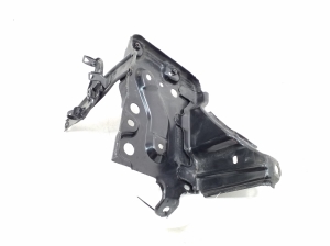 TOYOTA Yaris (2005–2011) Batteriehalter 744100D010 - 2