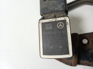 Mercedes Benz GL-Class 164 (2006–2012) Sensor an der Hinterradnabe A0105427717 - 2