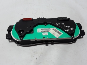 RENAULT Thalia II (2008–2012) Kombiinstrument 8200748172 - 2