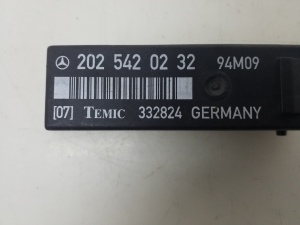 Mercedes Benz C-Class 202 (1993–2001) Relee A2025420232 - 3