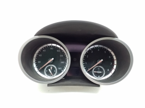   Instrument cluster  - A1715406747 
