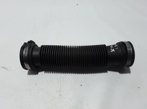  Air intake hose 