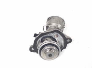 Kühlmittelthermostat und seine Teile - A2722000415
