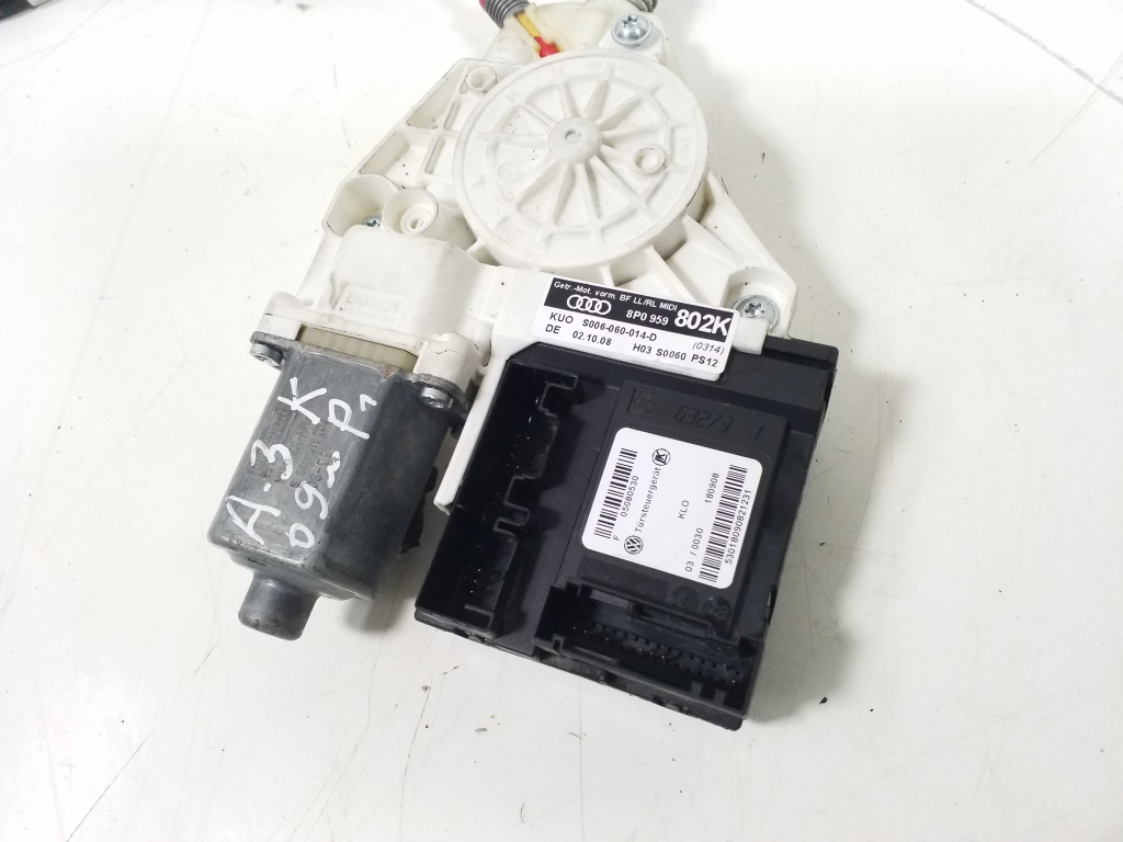 AUDI A3 8P (2003-2013) Regulator de geam ușă stânga față 8P0959802K, 8P0959802J 21914615