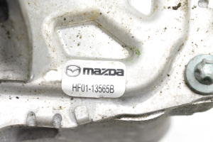 Mazda 3 IV (2019–2026) Vahejahuti radiaator HF0113565B - 3