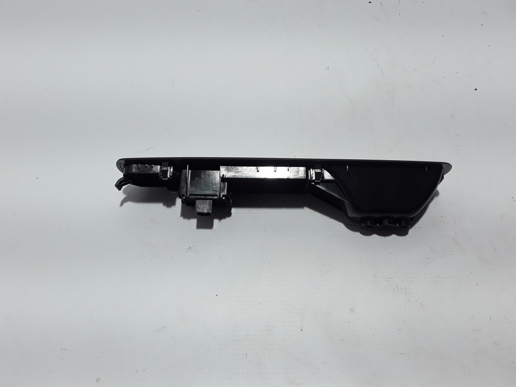 RENAULT Scenic 3 generation (2009-2015) Кнопка стеклоподъемника передней левой двери 809600018R 22399419