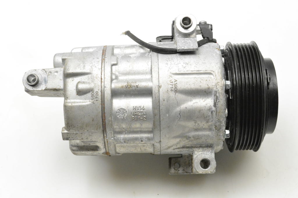 Used Mazda 3 Air conditioner compressor 0FSD2247