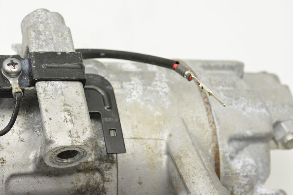 Used Mazda 3 Air conditioner compressor 0FSD2247