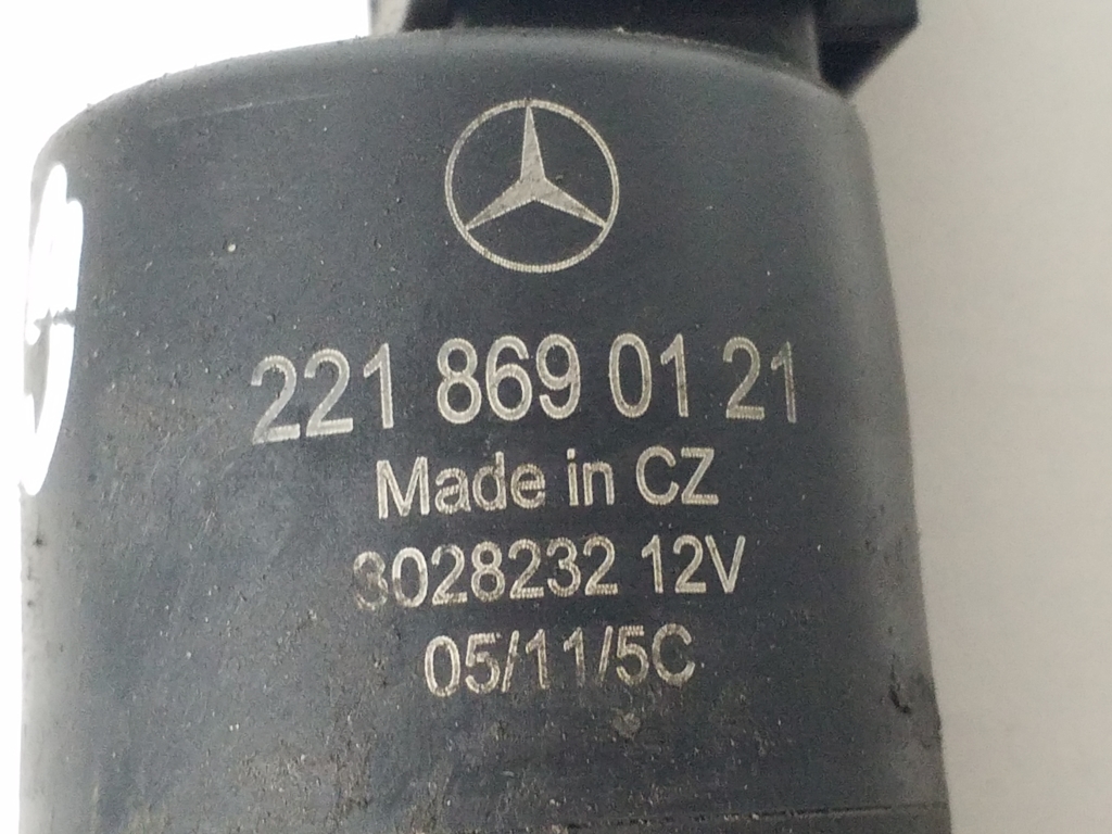 MERCEDES-BENZ C-Class W204/S204/C204 (2004-2015) Motor rezervor de spalare A2218690121 21914569