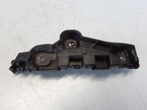 Front bumper bracket - 631433758R