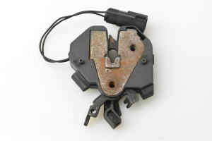 VOLVO S60 I (2000–2009) Hood latch 9187048 - 3