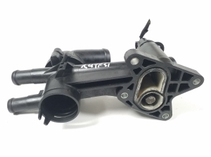 AUDI A1 8X (2010–2018) Termostata korpuss 03C121118D - 3