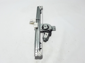 Rear side door window regulator - 8200497661