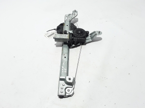 Dacia Sandero (2008–2012) Priekšējo durvju logu pacēlājs 8200603862 - 2