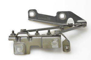  Engine cover hinge 