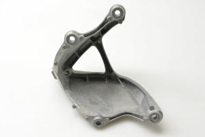  Engine holder 