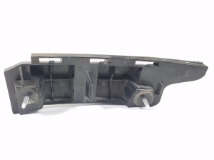  Rear bumper bracket 